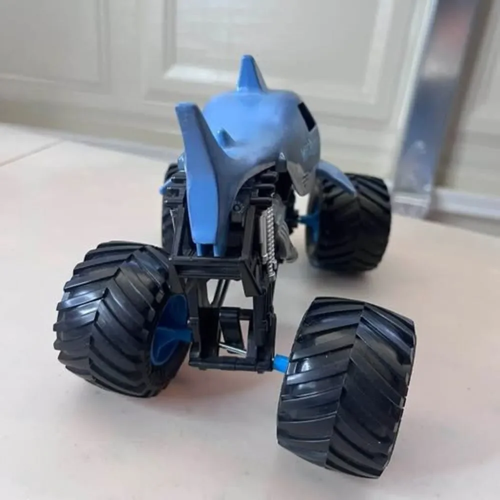 Monster Jam Megalodon Monster Truck